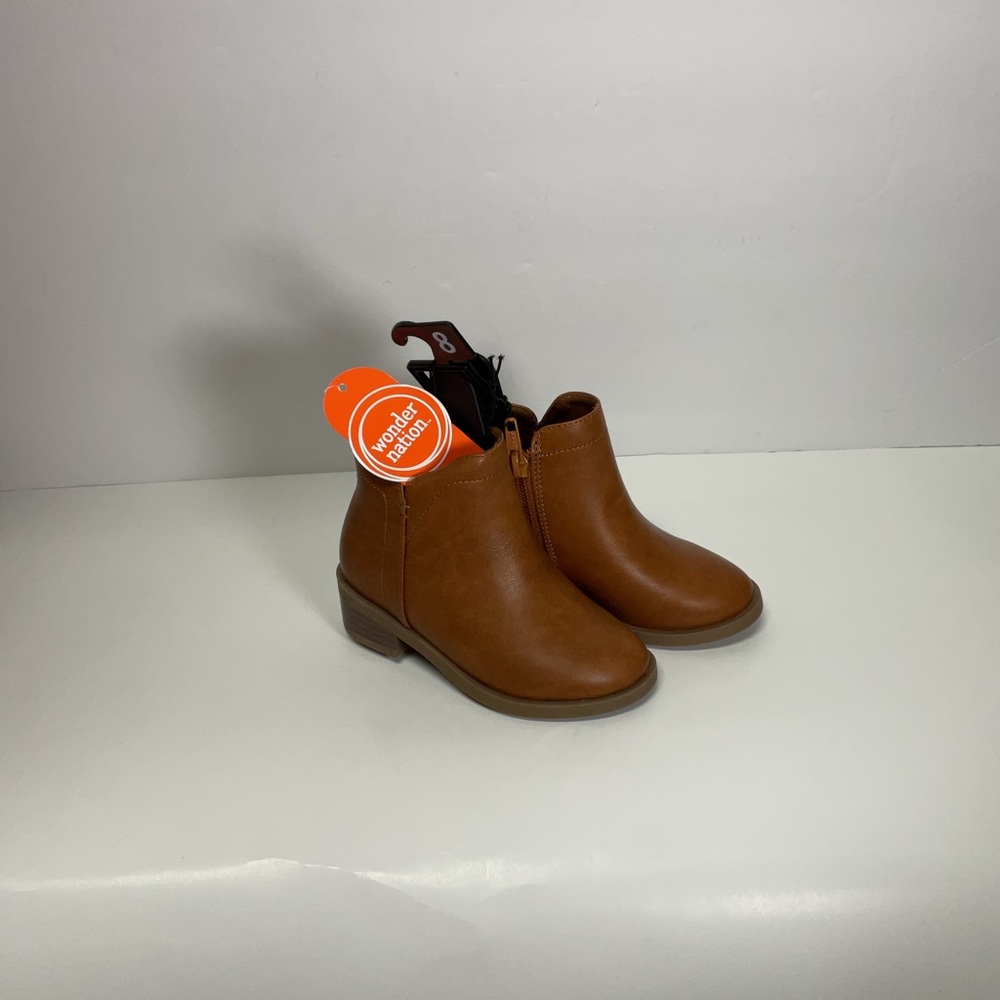 Kid’s Shoes
New Arrivals